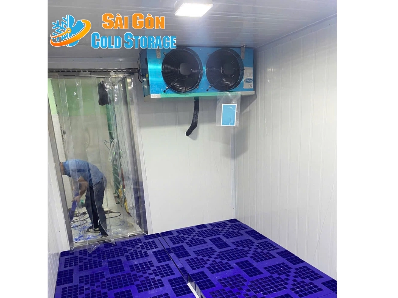 Một số hình ảnh thực tế khi thi công kho đông thực phẩm tại quán nhậu